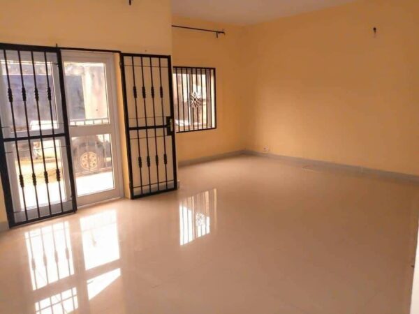 Appartement moderne à louer à #Yaoundé-Essos – Image 2