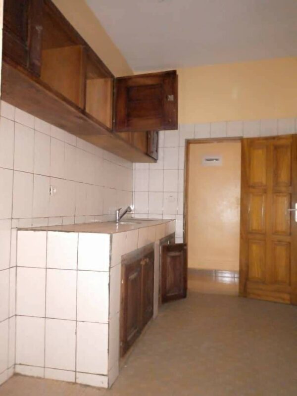 Appartement moderne à louer à #Yaoundé-Essos – Image 4