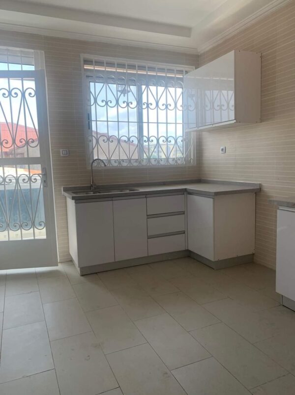 Appartement haut-standing à louer à Yaoundé Bastos – Image 6