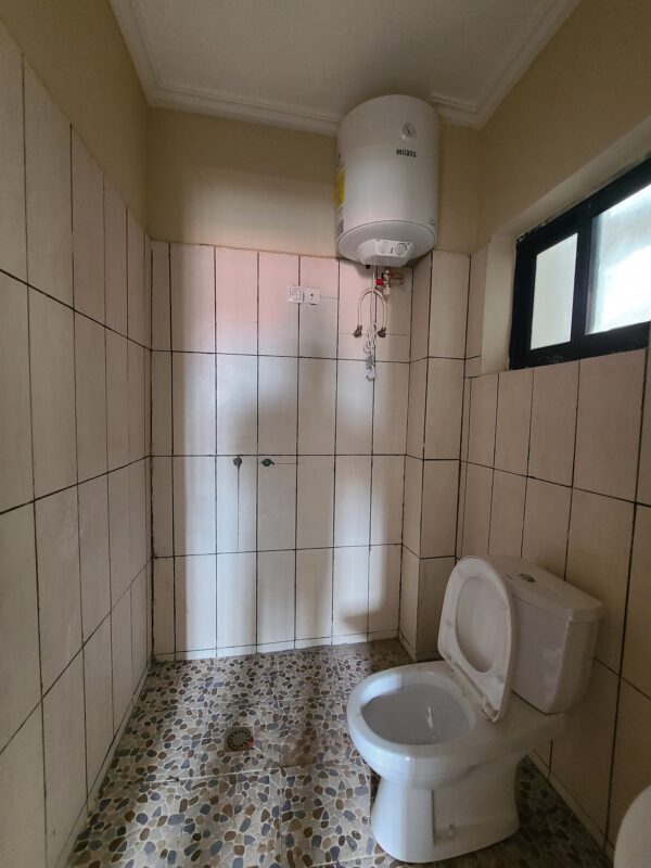 Appartement haut - standing à louer au quartier BASTOS – Image 10