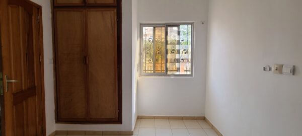 Appartement haut - standing à louer à BASTOS YAOUNDE – Image 10