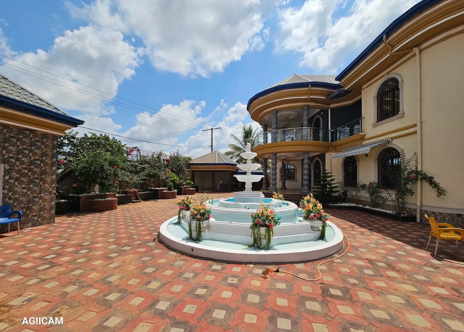DUPLEX ULTRA HAUT STANDING À VENDRE  À ODZA BORNE 10 TOUTOULI YAOUNDE