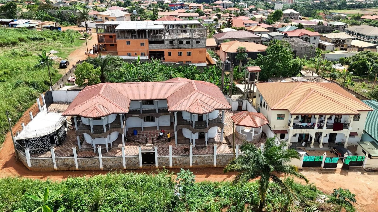 Duplex à vendre à Borne 12 Odza, Yaoundé