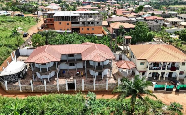 Duplex à vendre à Borne 12 Odza, Yaoundé