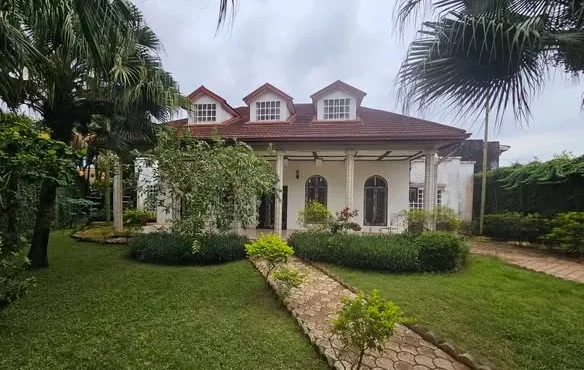 À VENDRE – SOMPTUEUX DUPLEX HAUT STANDING À HAPPY, YAOUNDÉ