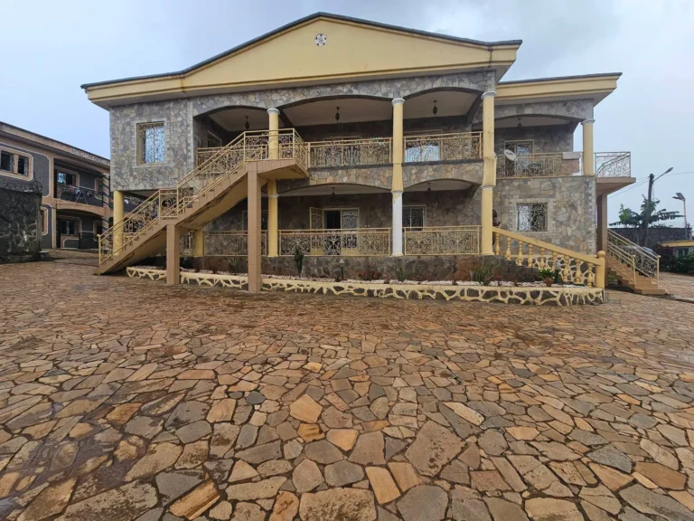 Appartement de 3 chambres à louer à Odza Messamendongo, Yaoundé